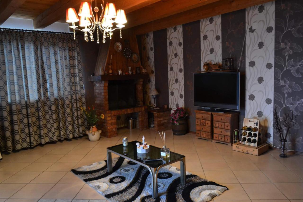فيلا Tritenii de Josفي Casa Ricciotti المظهر الخارجي الصورة