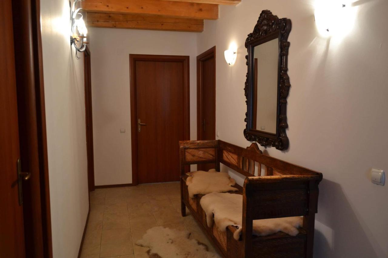 فيلا Tritenii de Josفي Casa Ricciotti المظهر الخارجي الصورة